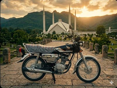 HONDA CG-125 Special Chrome Edition Black Only 6 Km Driven
