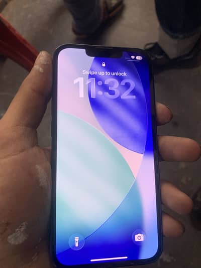 Apple iPhone 13