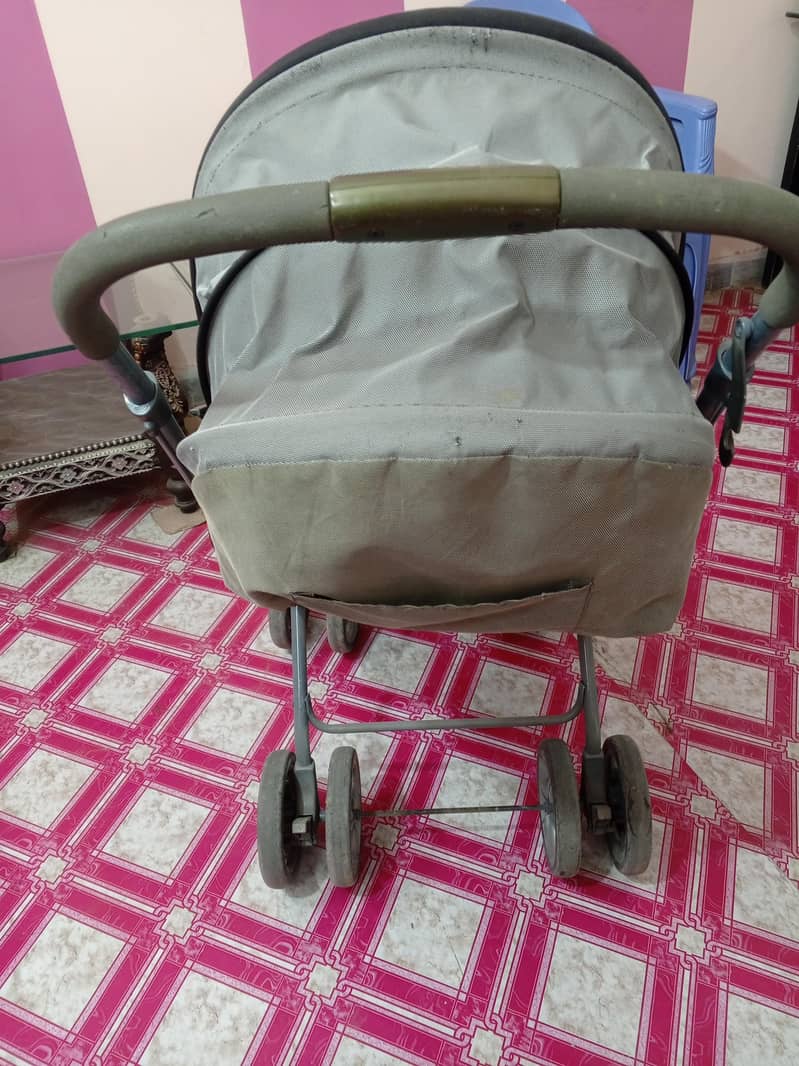 prams 3