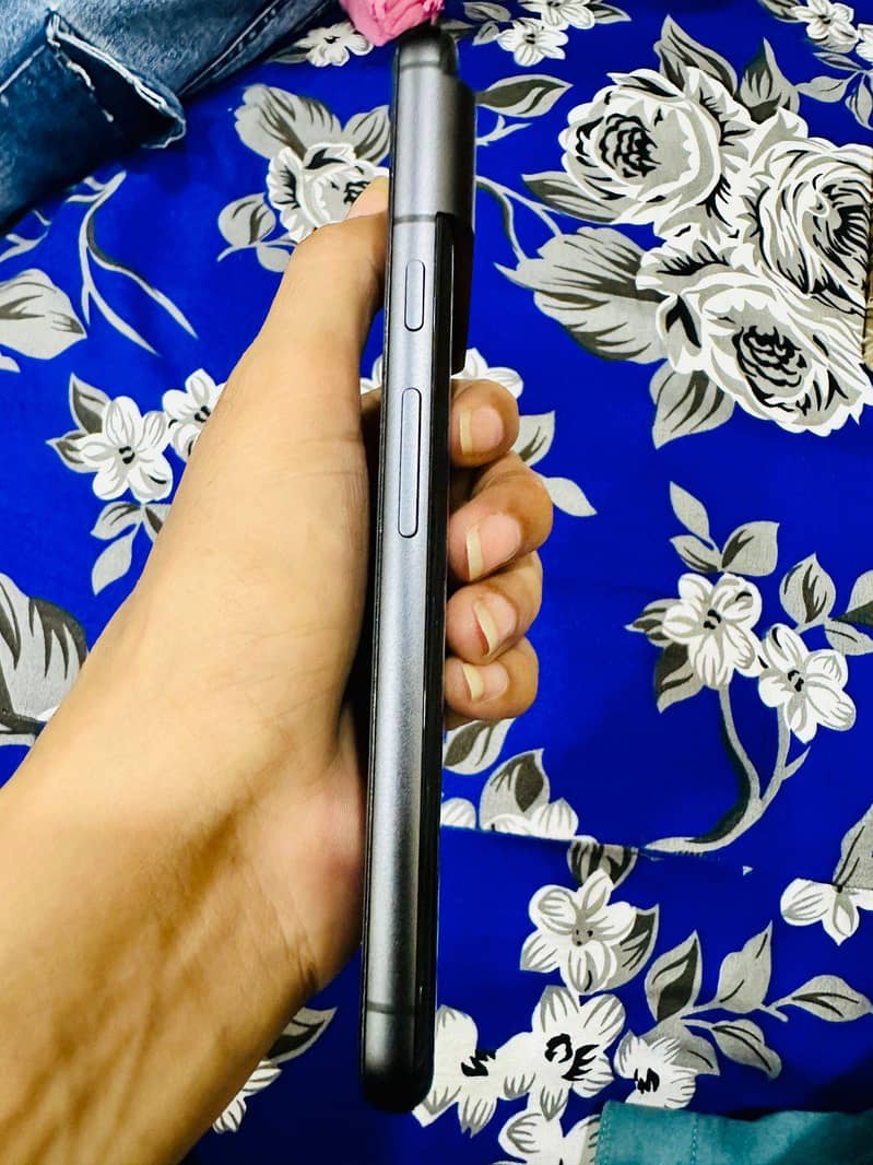 Google Pixel 8 2