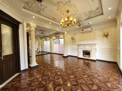 (A+ MATERIAL)5 MARLA LUXURY AND MODERN HOUSE AVAILABLE FOR SALE NEAR TO MAIN ENTRANCE OF PARK VIEW CITY LAHORE