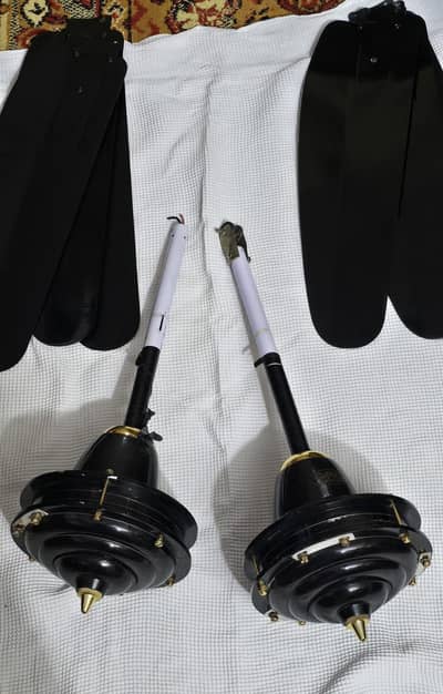 2 black GFC  and 1 Royal fan almost brand new ,very Minor used