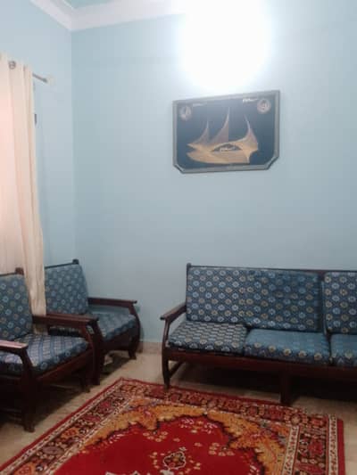 2 bed lounge ground floor portion available for rent