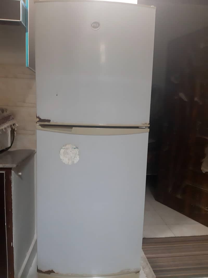Refrigerator 0