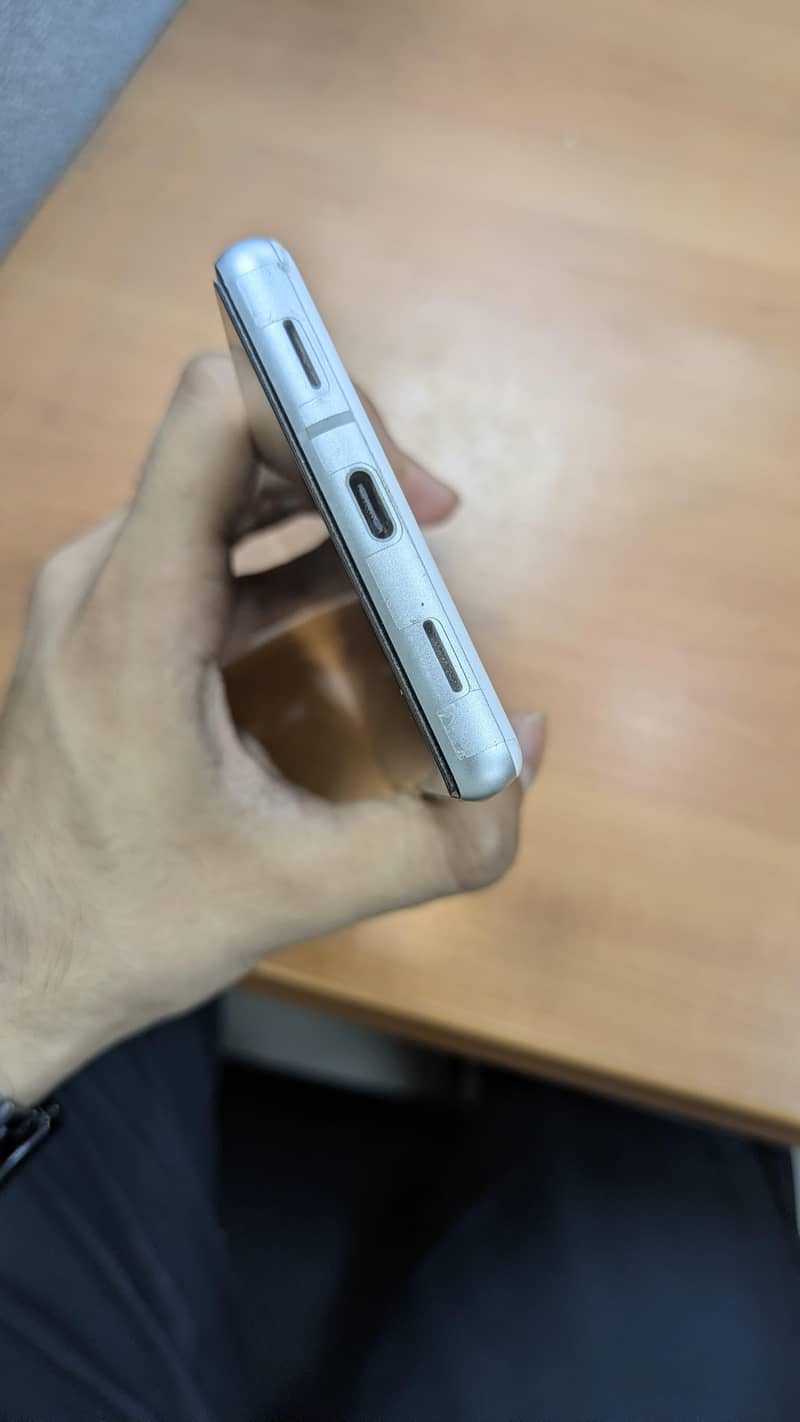 Google Pixel 7a 3