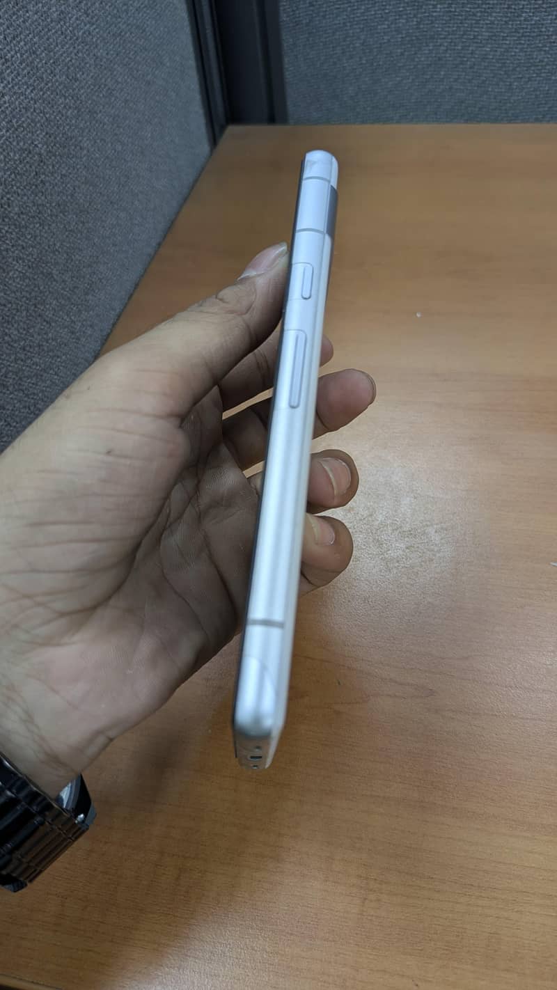 Google Pixel 7a 4