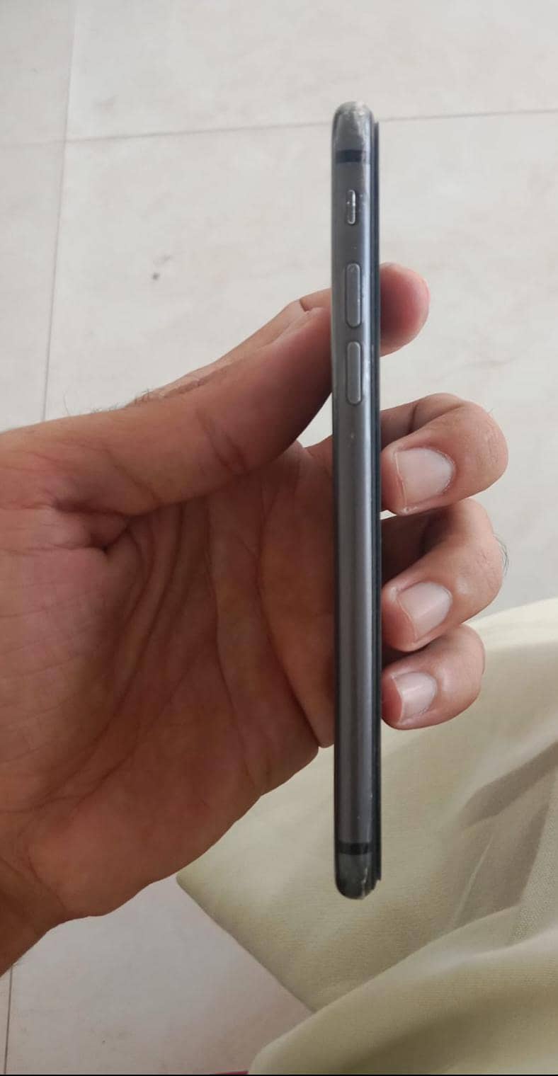 Apple iPhone 8 2
