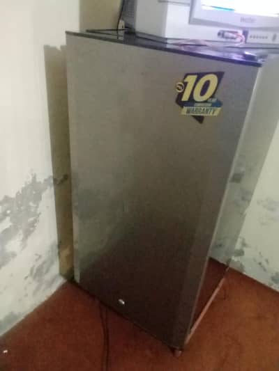 pel room fridge