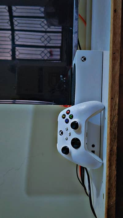 Xbox Series S 512GB (White) – 10/10 Condition