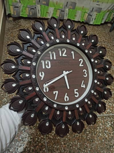 designer peacock wall clock urgent for sale