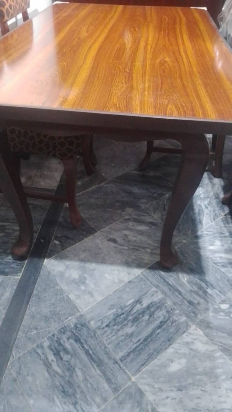 Dinning table 4