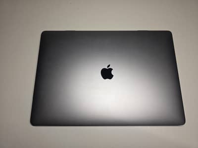 Macbook pro 2019  Amd radeon pro 560x gpu core i9