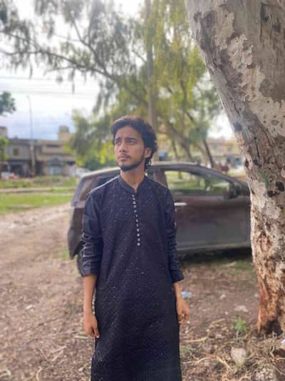 Muneeb 