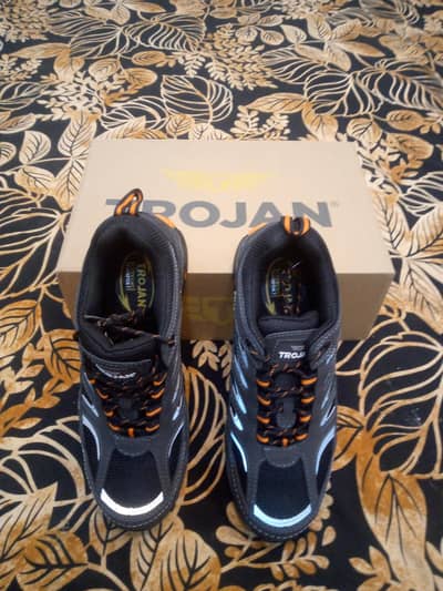 BRAND NEW ORIGINAL TROJAN HYPERION S1P SAFETY SHOES 