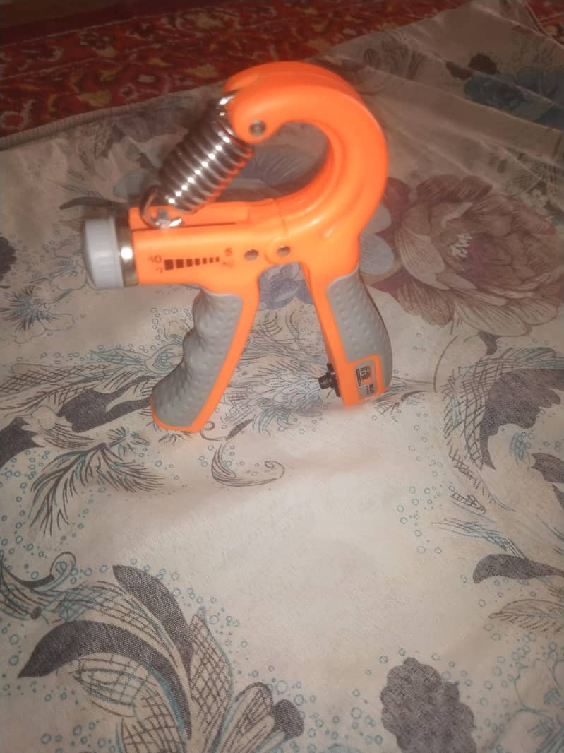 Hand gripper 2