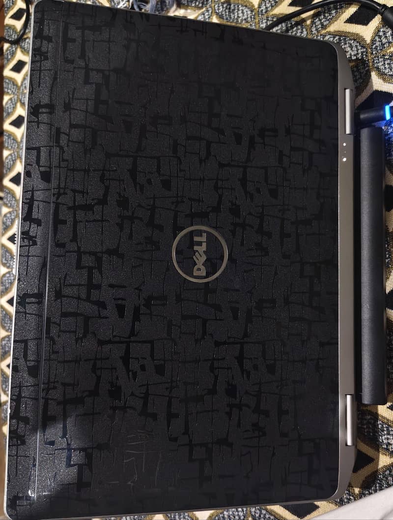 Laptop 0