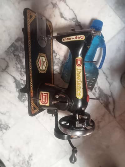 sewing machine with 10 by 10 condition
