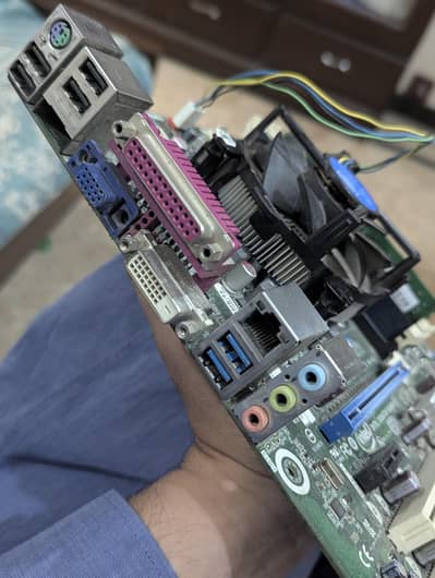 1270 v2 =  i7 3 gen + 8  gb ram   z77 3rd gen motherboard  4 ram slot