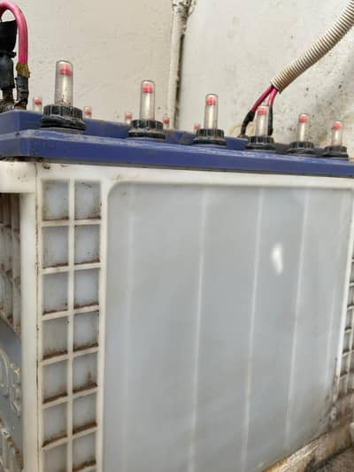 Urgent sell 2 tumbler batterys