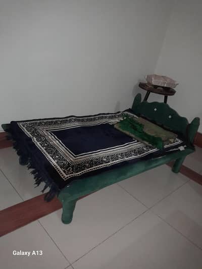 takht posh
