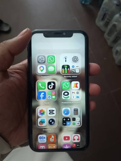 Apple iPhone 11