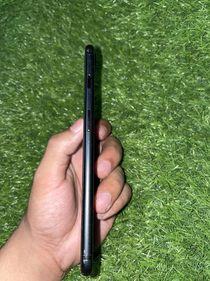 Apple iPhone 7 Plus 1