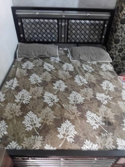 Iron bed