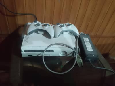  Xbox 360 Console with 2 Wireless Controllers + 81 Game(GREAT DEAL)