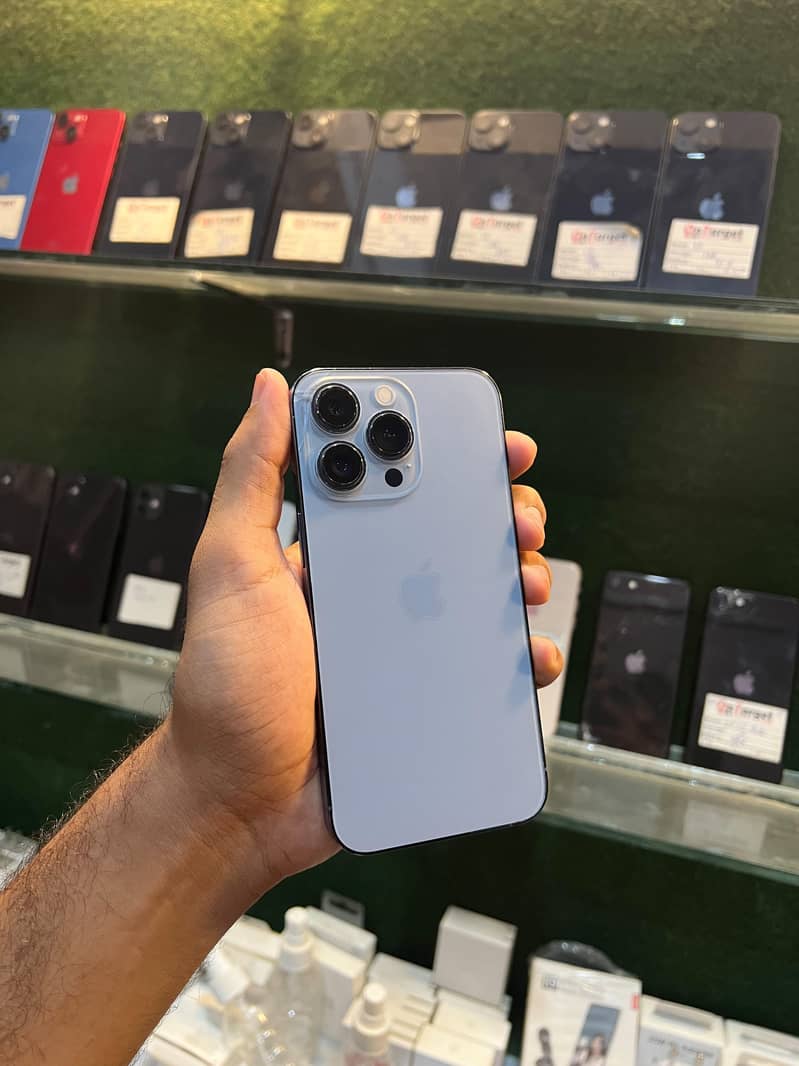 Apple iPhone 13 Pro 0