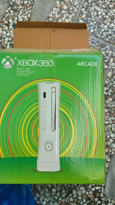 Xbox 360 320GB HDD + 81 Games + Controller