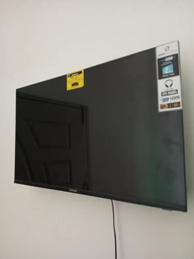 Samsung smart Led Tv 32 inch display