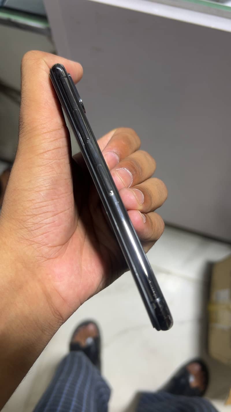 Apple iPhone X 2