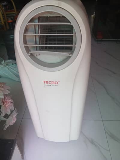 Tecno 9000 BTU portable AC