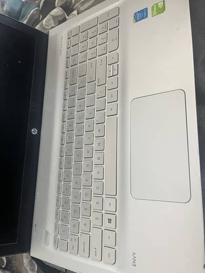 Hp envy laptop corei5 5th gen