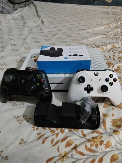 Xbox One S 1TB Excellent Condition + Extras