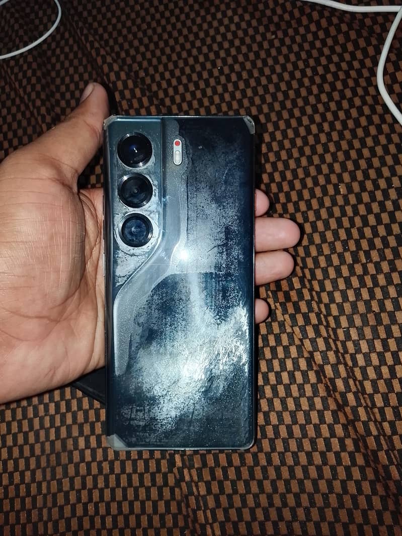 Tecno CAMON 40 Pro 2