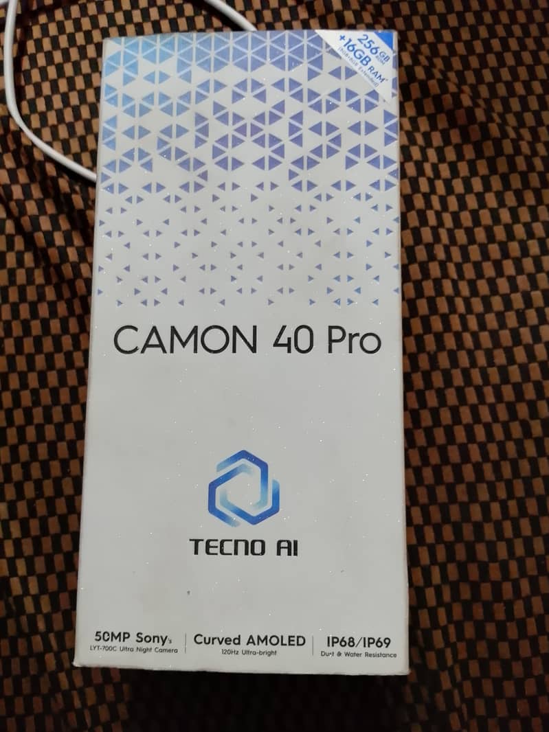 Tecno CAMON 40 Pro 7