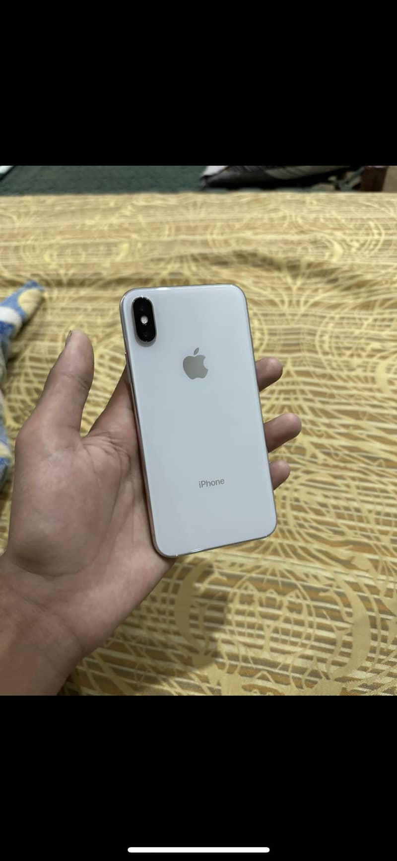 Apple iPhone X 4