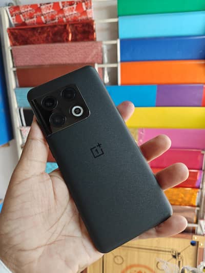 One Plus 10 Pro