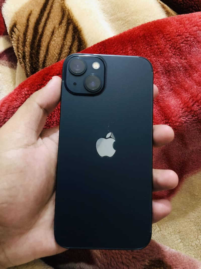 Apple iPhone 13 1