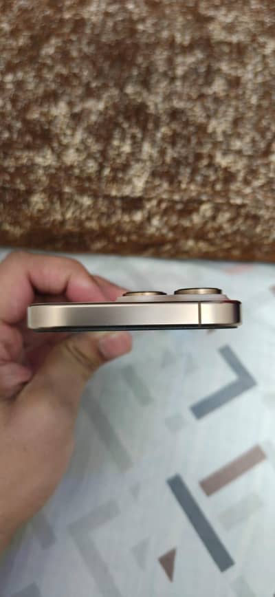 Apple iPhone 16 Pro