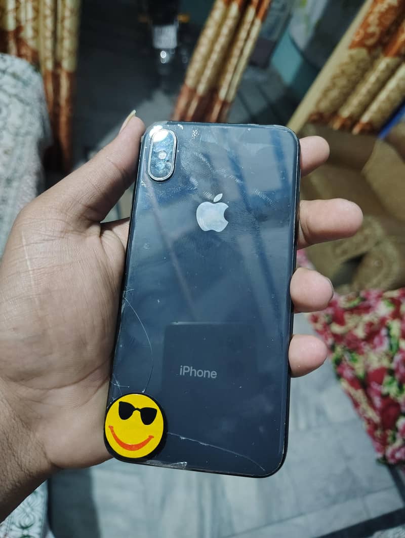 Apple iPhone X 4
