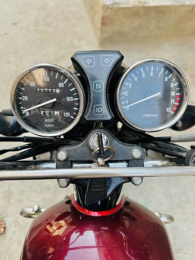 Suzuki GS 150