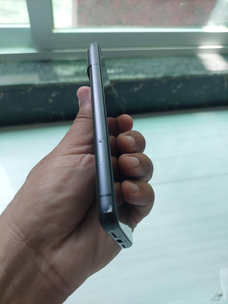 Google Pixel 8 5