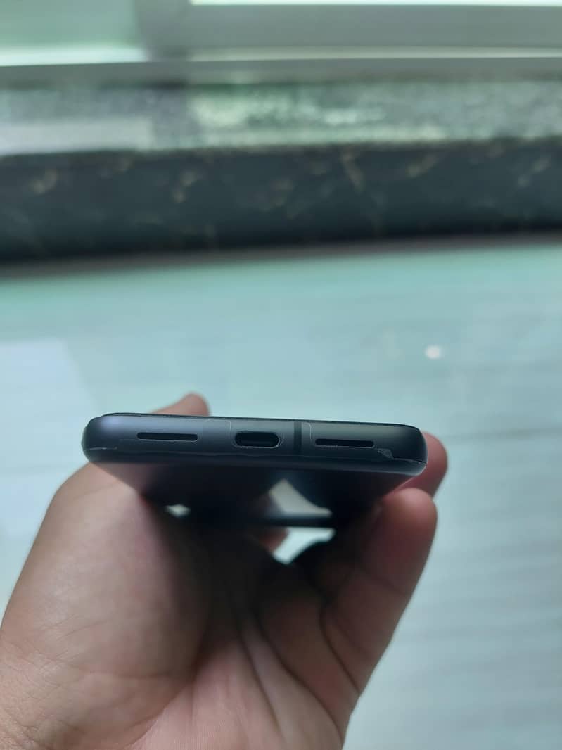 Google Pixel 8 6