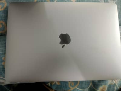 MacBook Air 16/512 Model 2020