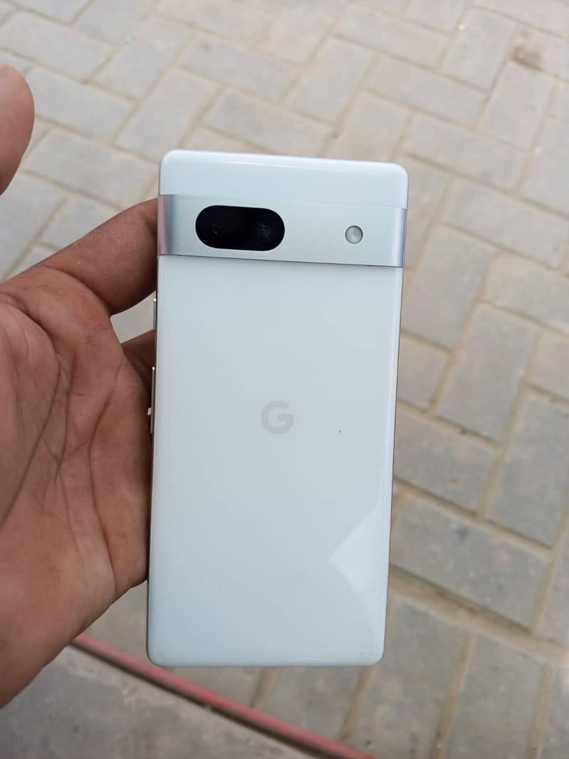Google Pixel 7a 2
