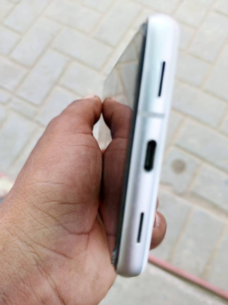 Google Pixel 7a 3