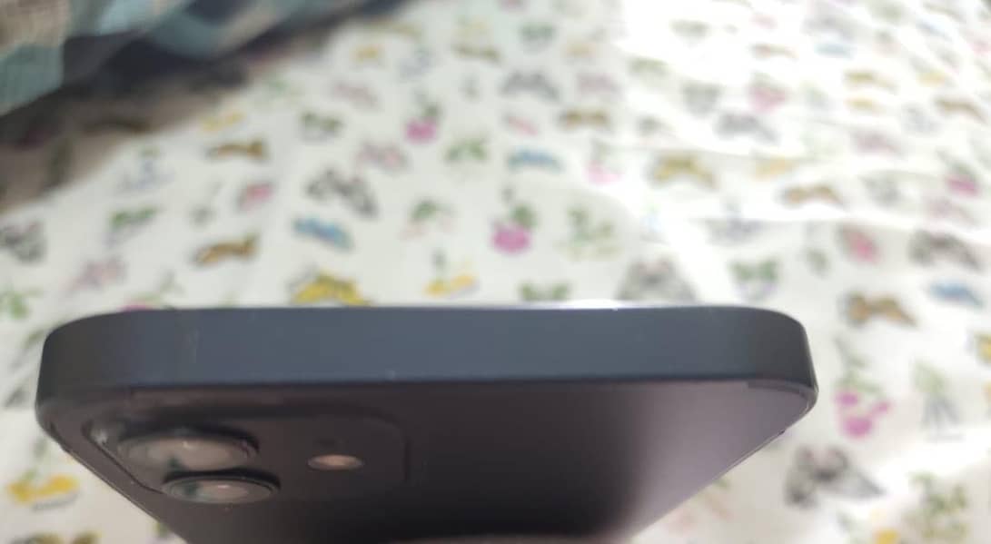 Apple iPhone 12 5