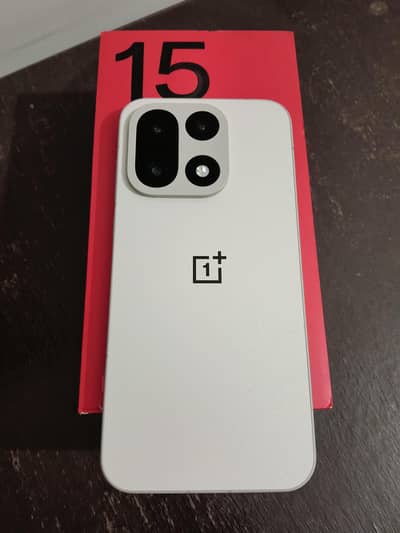 One Plus 15 16/256 For Sale